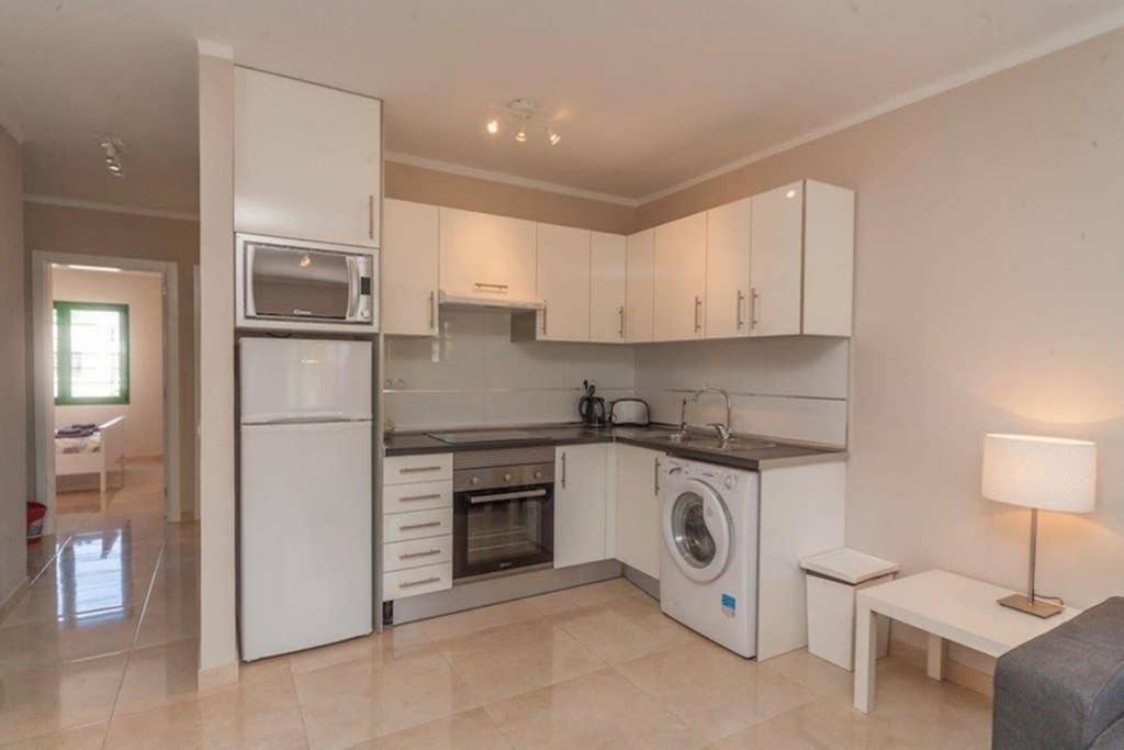 Bandama 14! 2 Bedroom Newly Renovated Bungalow, Los Pocillos, Puerto Del Carmen. Πουέρτο Ντελ Κάρμεν Εξωτερικό φωτογραφία